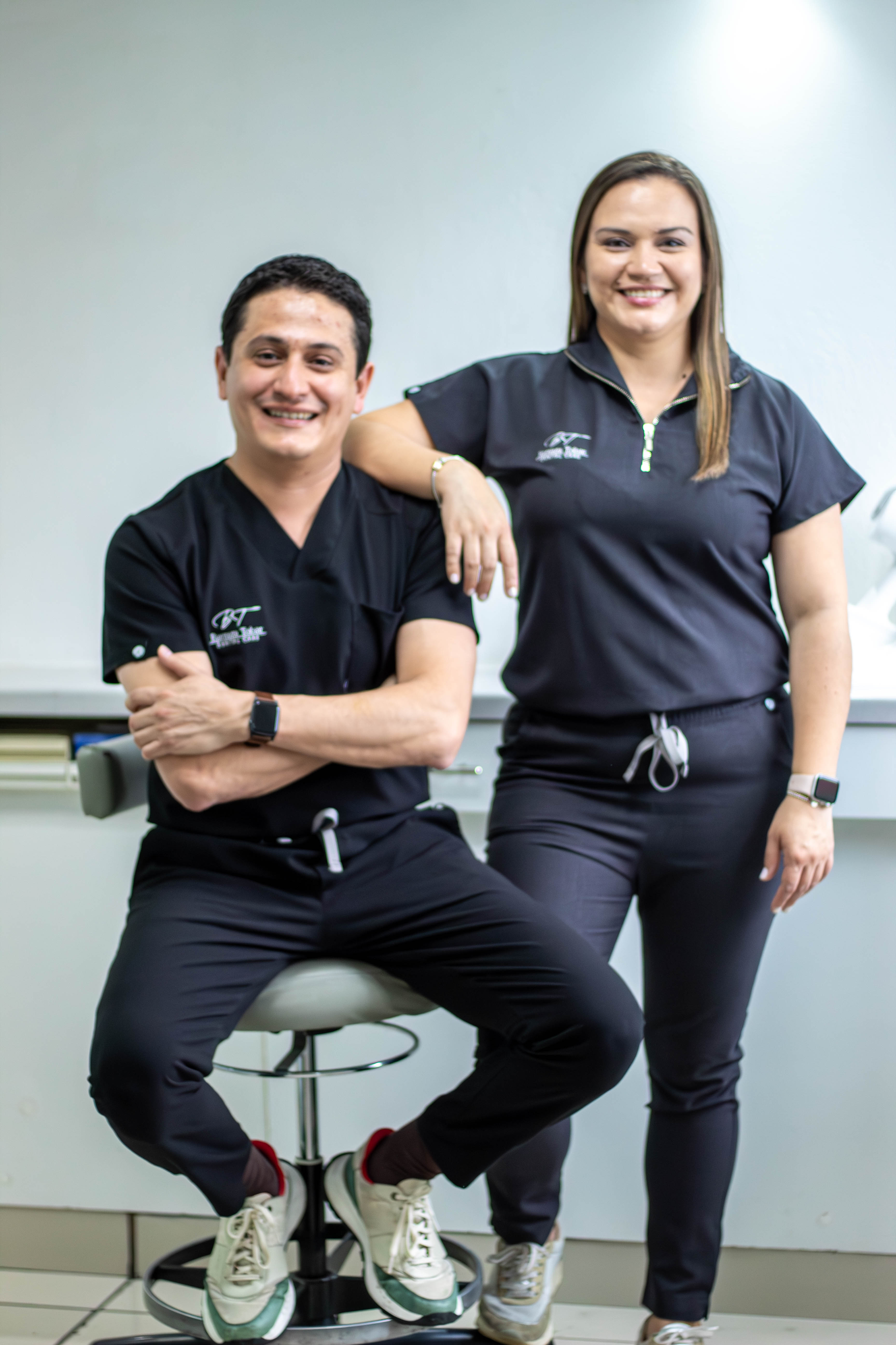 Equipo de Dentistas Profesionales en Clínica Dental Barraza Tobar