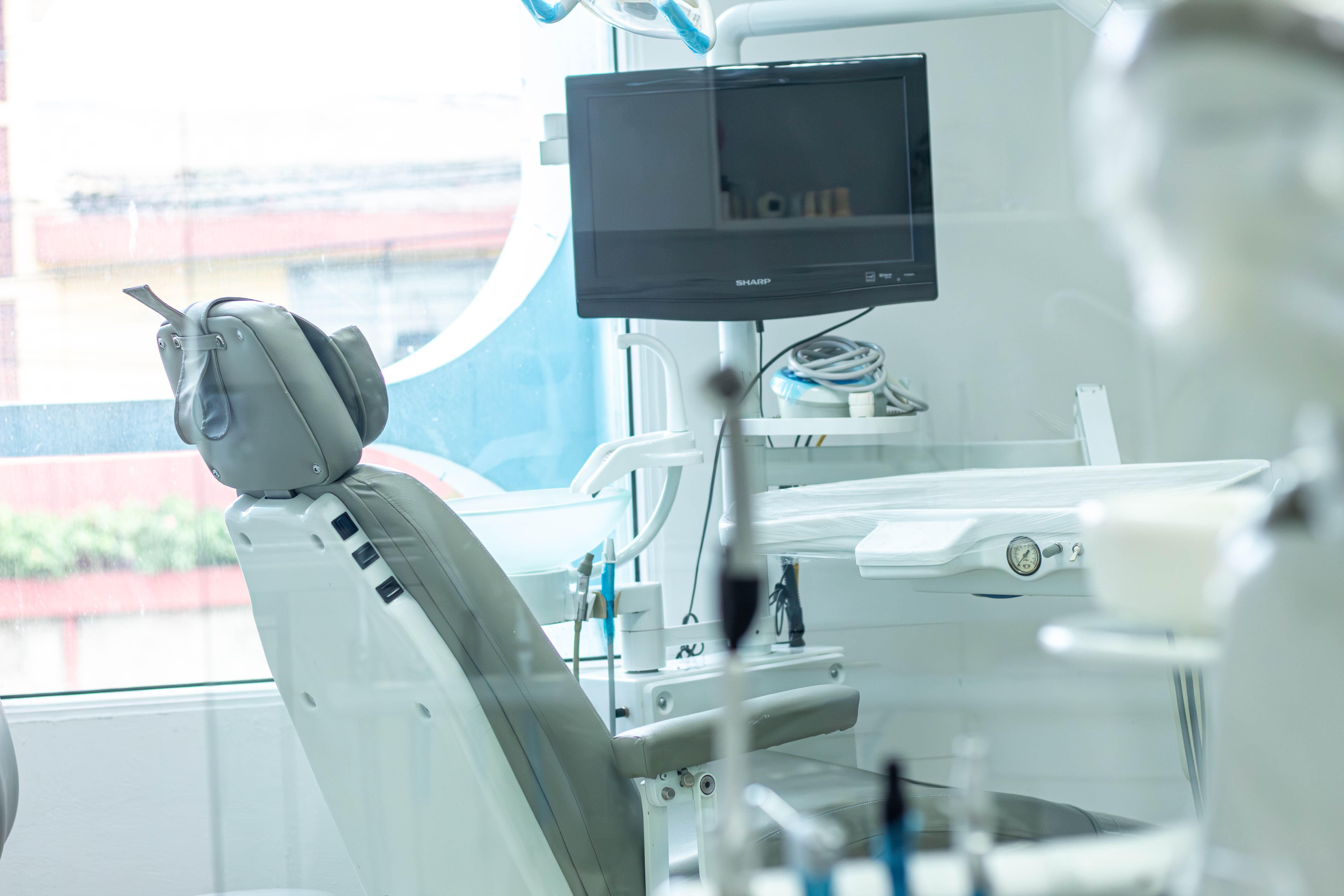 Clínica Dental Barraza Tobar en San Salvador - Especialistas en ortodoncia, estética dental y rehabilitación oral